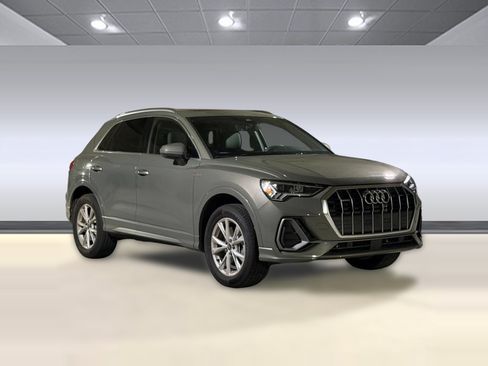 Certified 2025 Audi Q3 2.0T Premium w/ Convenience Package AWD/4WD image 7