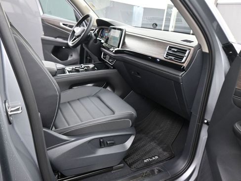 New 2026 Volkswagen Atlas SEL AWD/4WD image 46