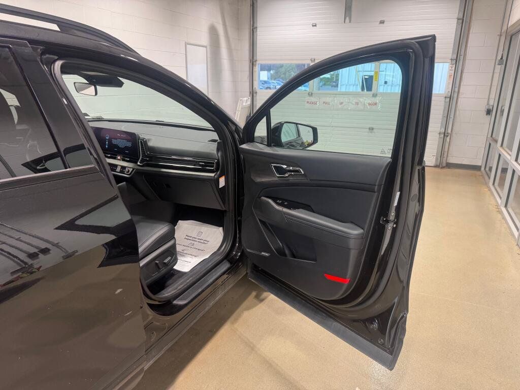 Used 2025 Kia Sportage X-Line Prestige AWD/4WD image 10