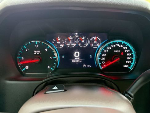 Used 2017 GMC Yukon Denali w/ Open Road Package AWD/4WD image 18