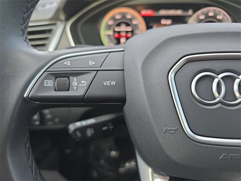 Used 2023 Audi Q5 e Premium Plus w/ Premium Plus Package image 20