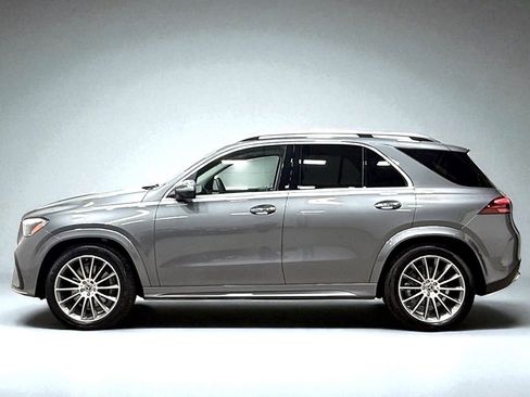 Used 2025 Mercedes-Benz GLE 350 4MATIC image 3