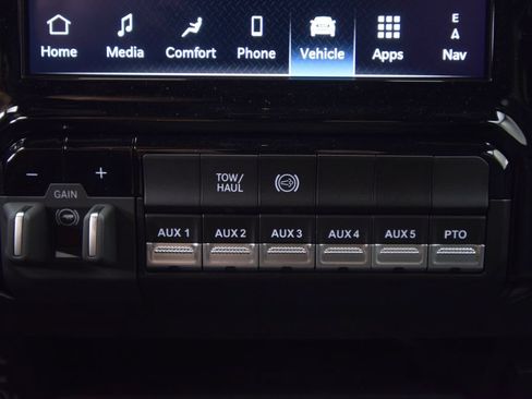 New 2026 RAM 3500 Tradesman AWD/4WD image 25