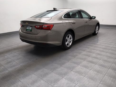 Used 2025 Chevrolet Malibu LS FWD image 9