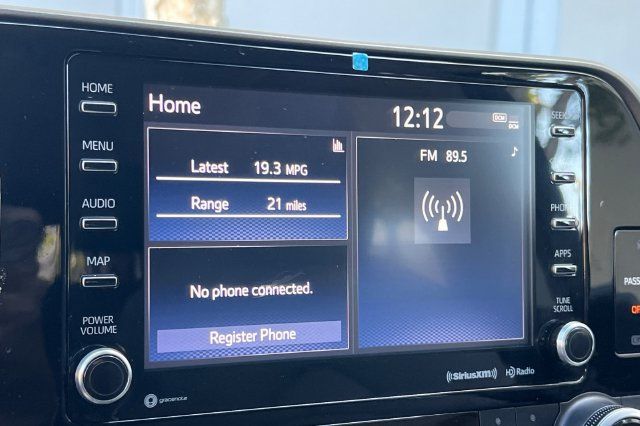 Used 2021 Toyota Highlander LE FWD image 22