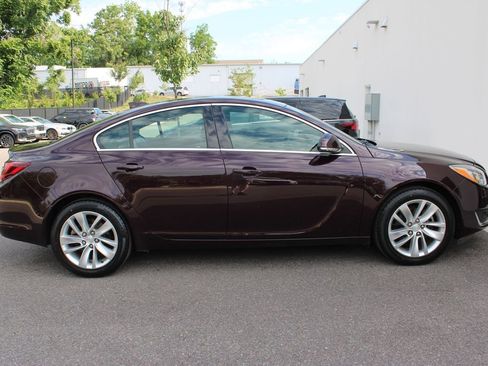 Used 2017 Buick Regal AWD image 31