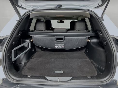 Used 2015 Jeep Cherokee Latitude w/ Comfort/Convenience Group image 22