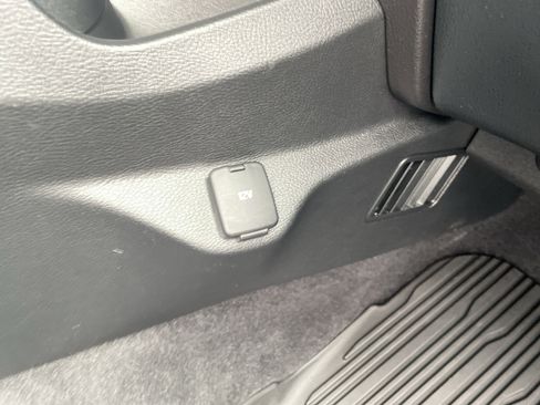 Used 2024 Ford Edge SEL w/ Convenience Package image 25