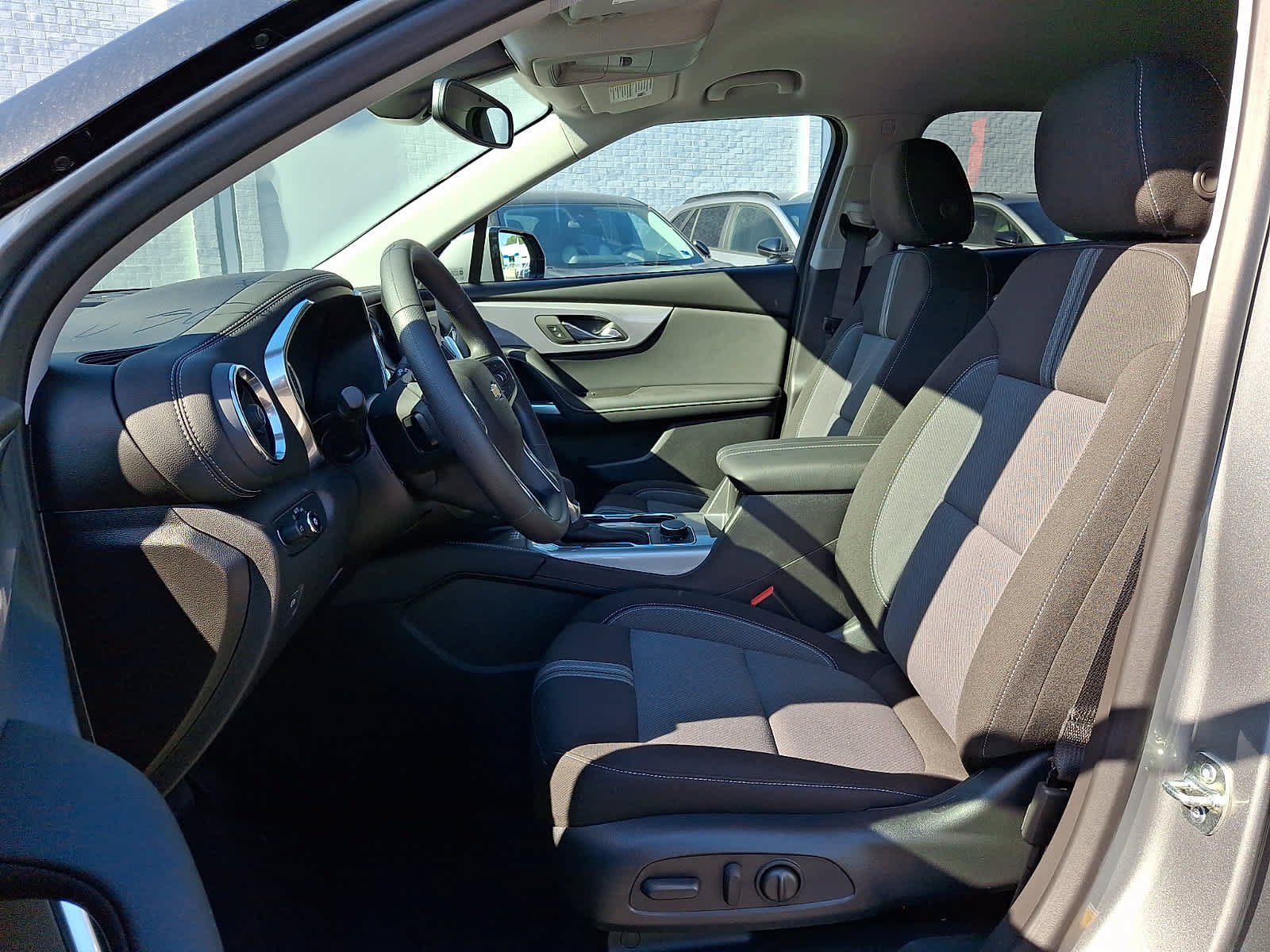 New 2026 Chevrolet Blazer LT w/ Convenience Package FWD image 11