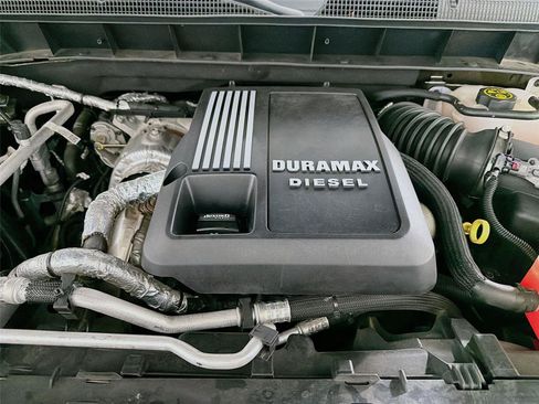 Used 2021 Chevrolet Silverado 1500 LT w/ Diesel Off-Road Package image 29