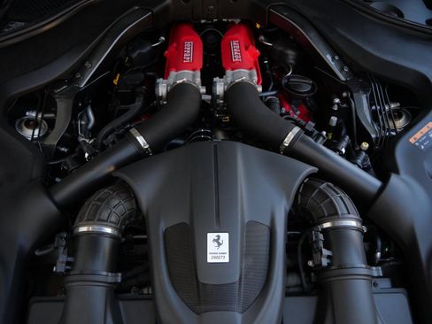 Used 2023 Ferrari Roma image 25