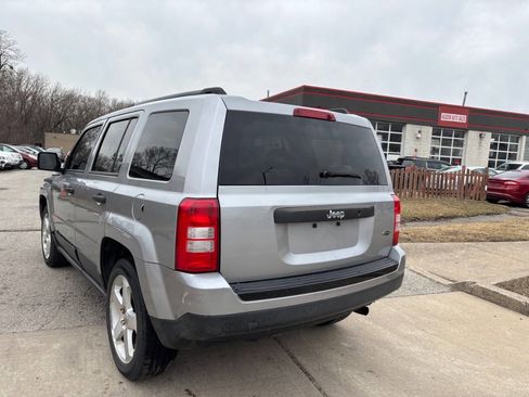 Used 2014 Jeep Patriot Sport image 31