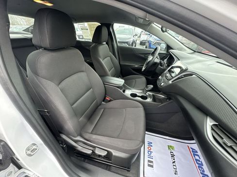 Used 2024 Chevrolet Malibu LT w/ Sport Edition image 24