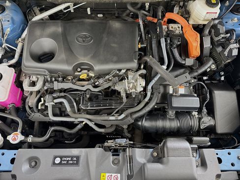 Certified 2023 Toyota RAV4 XSE AWD/4WD image 10