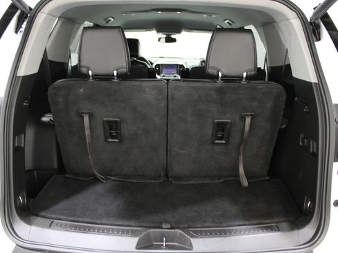 Used 2018 GMC Acadia SLT image 27
