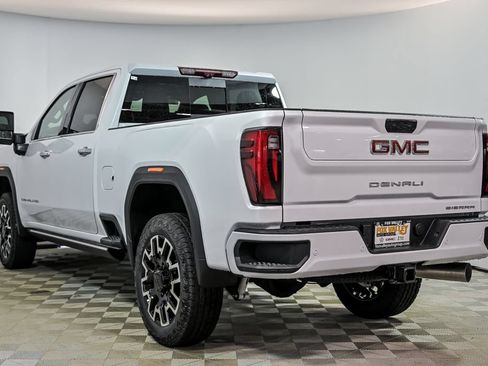 New 2026 GMC Sierra 2500 Denali w/ Denali Reserve Package AWD/4WD image 4