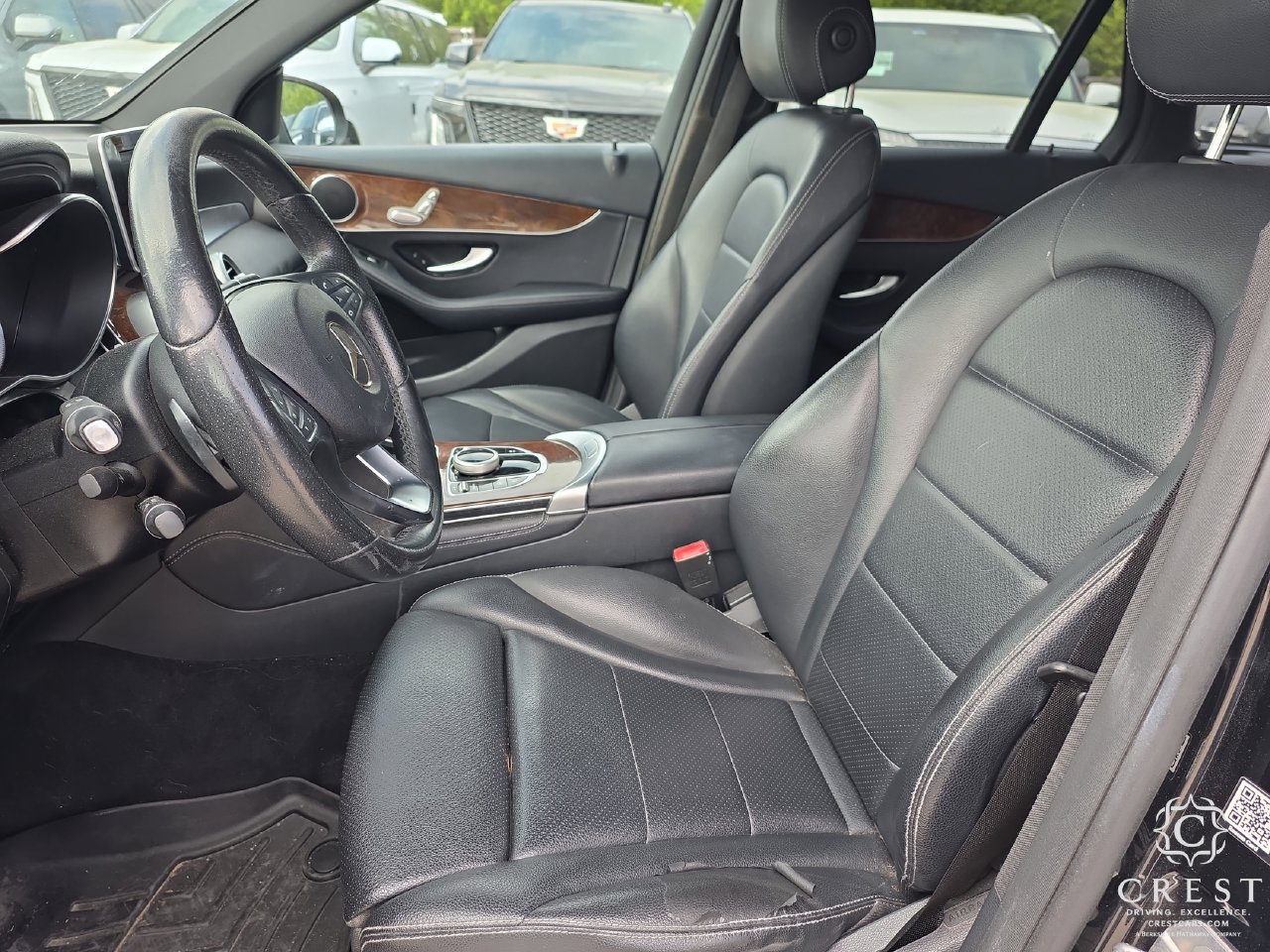 Used 2018 Mercedes-Benz GLC 300 4MATIC image 3