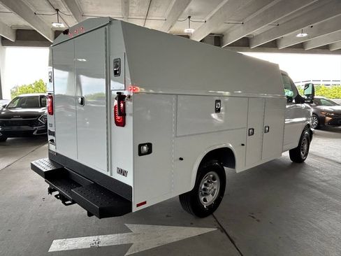 New 2026 Chevrolet Express 3500 w/ Power Convenience Package RWD image 6
