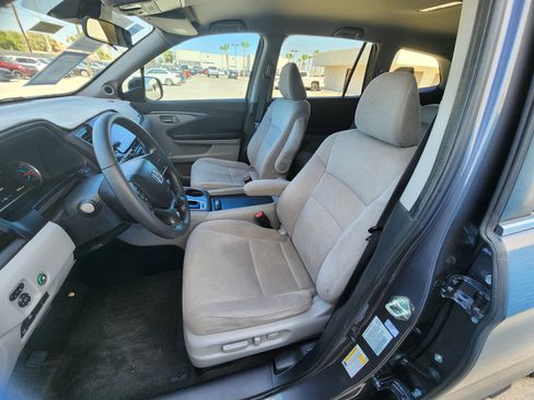 Used 2020 Honda Pilot EX image 16
