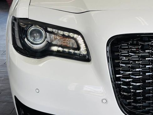 Used 2023 Chrysler 300 C RWD image 19