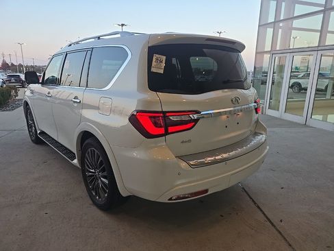Used 2023 INFINITI QX80 Sensory w/ Cargo Package image 4