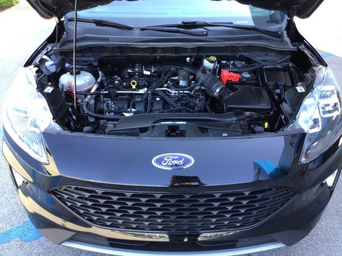 Used 2021 Ford Escape Titanium w/ Titanium Elite Package AWD/4WD image 37