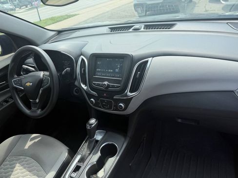 Used 2018 Chevrolet Equinox LS FWD image 8