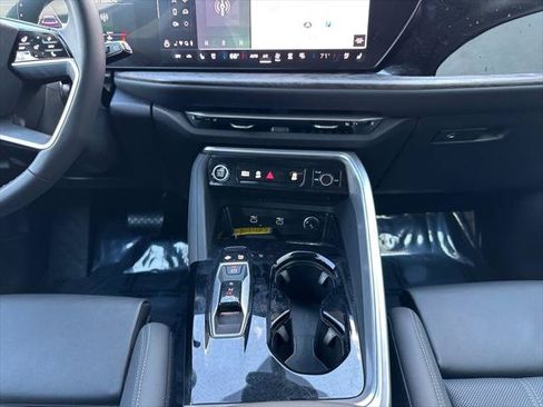 Certified 2025 Audi Q5 Premium Plus w/ Premium Plus AWD/4WD image 11