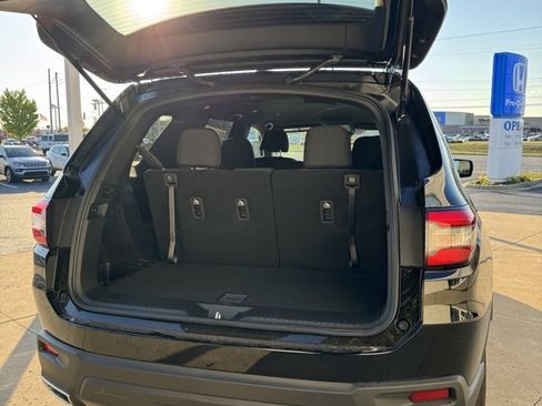 New 2025 Honda Pilot Sport image 11