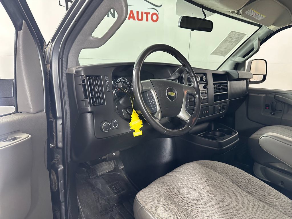 Used 2016 Chevrolet Express 2500 LS RWD image 16