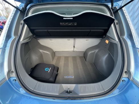 Used 2014 Nissan Leaf SV w/ LED & Quick Charge Package image 22