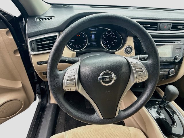 Used 2016 Nissan Rogue SV AWD/4WD image 14