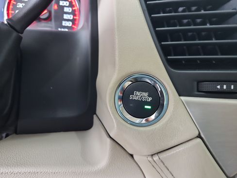 Used 2016 GMC Yukon Denali RWD image 29