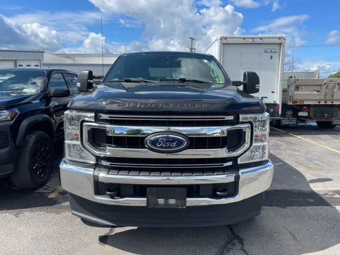 Used 2020 Ford F250 XLT w/ Snow Plow Prep Package AWD/4WD image 2