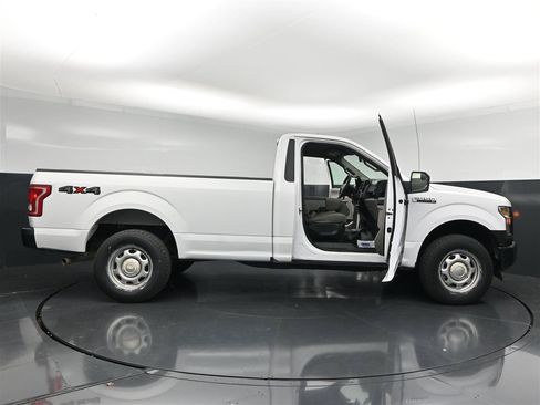 Used 2017 Ford F150 XL w/ Equipment Group 101A Mid AWD/4WD image 38