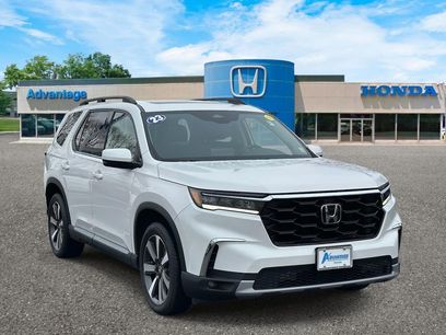 Certified 2023 Honda Pilot Touring