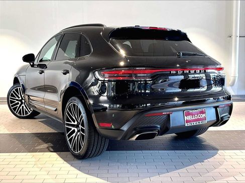 Used 2026 Porsche Macan AWD/4WD image 3