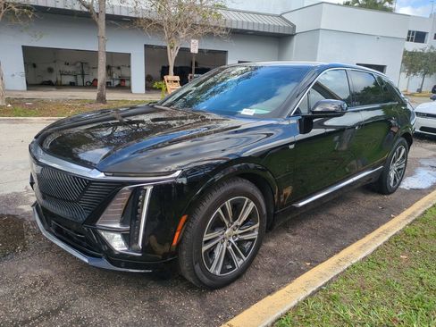 Used 2024 Cadillac Lyriq Luxury image 9