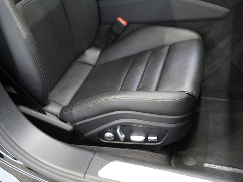 Used 2019 Porsche Panamera 4 Executive image 29