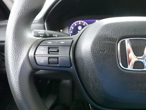 Used 2023 Honda Accord LX image 11