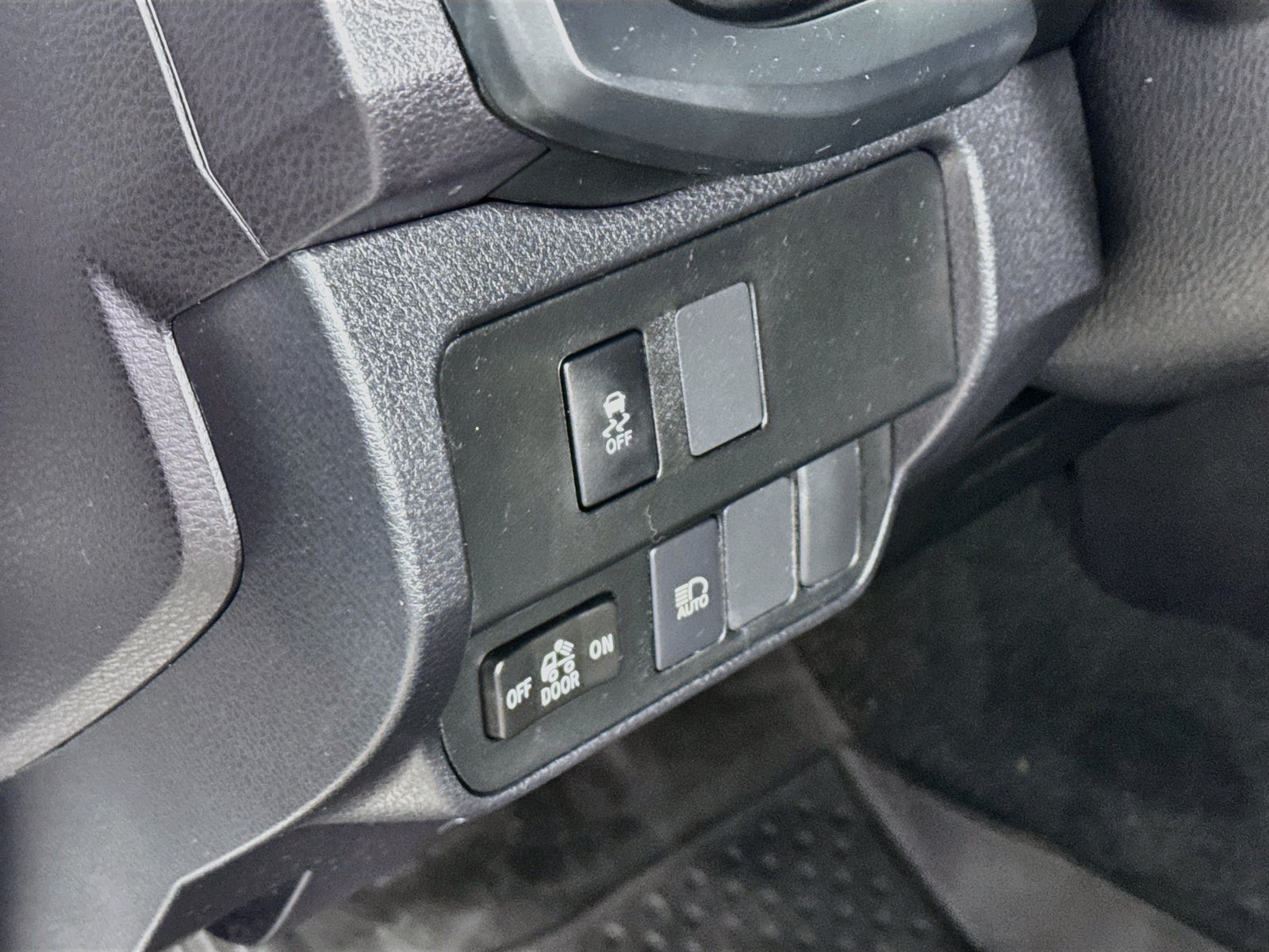 Certified 2023 Toyota Tacoma SR AWD/4WD image 10