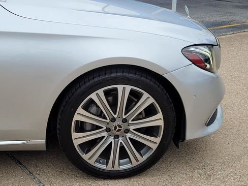 Used 2018 Mercedes-Benz E 300 image 7