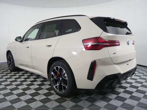 Used 2026 BMW X3 xDrive30i w/ M Sport Package AWD/4WD image 3