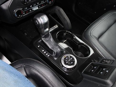 Used 2025 Ford Bronco Badlands AWD/4WD image 43