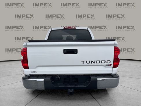 Used 2016 Toyota Tundra SR5 w/ SR5 Upgrade Package image 4