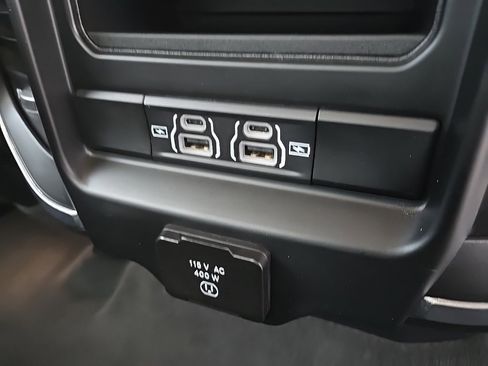 Used 2022 RAM 1500 Laramie image 97