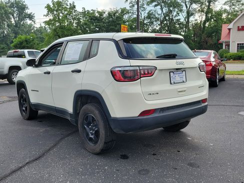 Used 2019 Jeep Compass Sport image 3