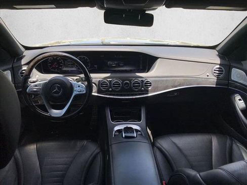 Used 2020 Mercedes-Benz S 560 Sedan image 9