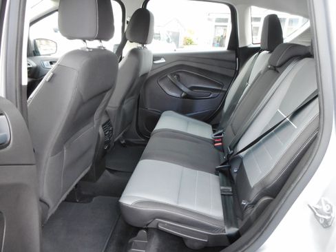 Used 2015 Ford C-MAX SE image 16