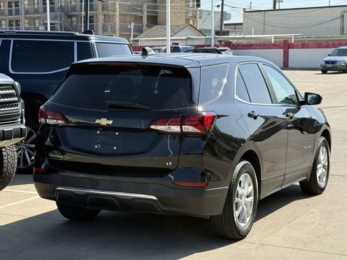 Used 2023 Chevrolet Equinox LT w/ Driver Convenience Package FWD image 4